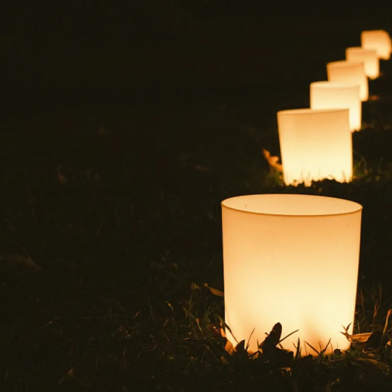 Les calendriers de l'avent avec bougies : une touche lumineuse pour votre intérieur