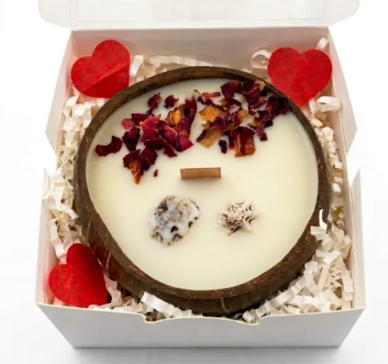Bougie parfumée artisanale en noix de coco – Cire de soja 100% végétale, ~40 h – Végan, sans phtalates/CMR – À planter (graines + terreau inclus) – MAFLOREA (Fleur de Tiaré - Édition Cadeau Premium)